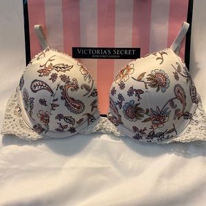 Victoria’s Secret Dream Angels Push-Up Bra